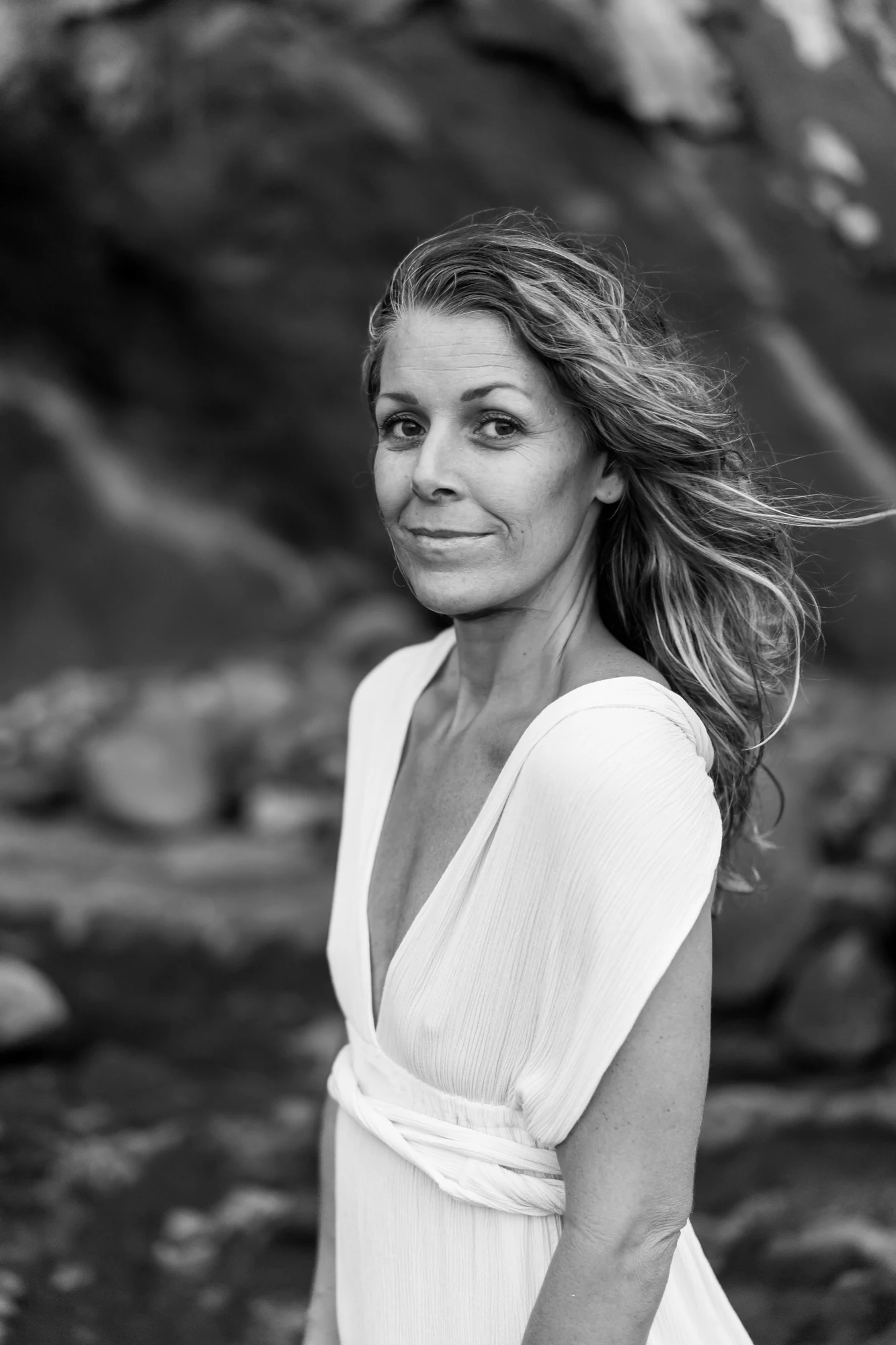 PHAiTO edit — PHAiTO-Branding-013-Davina-Palik-BW