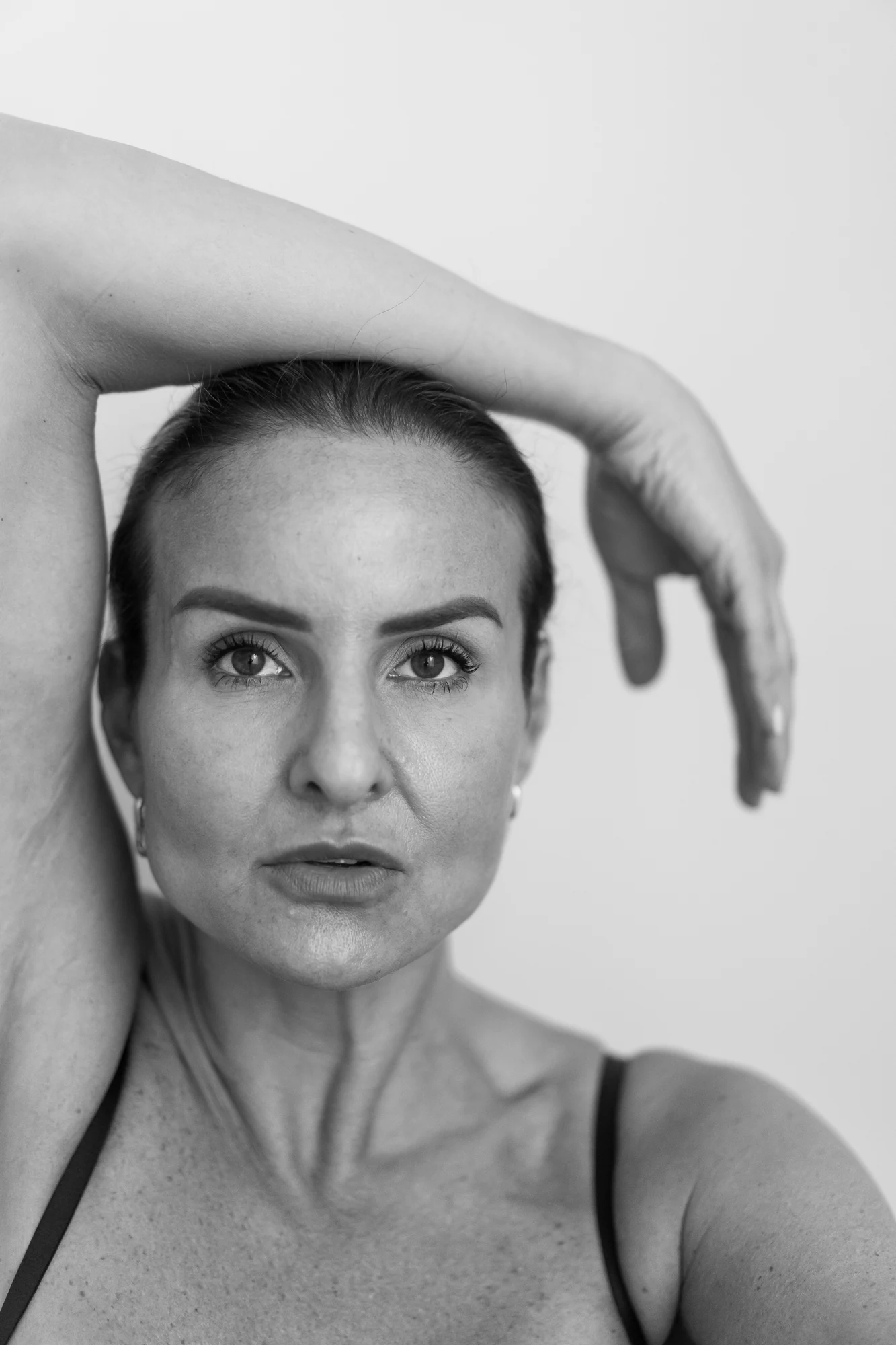 PHAiTO edit — PHAiTO-Branding-026-Davina-Palik-BW