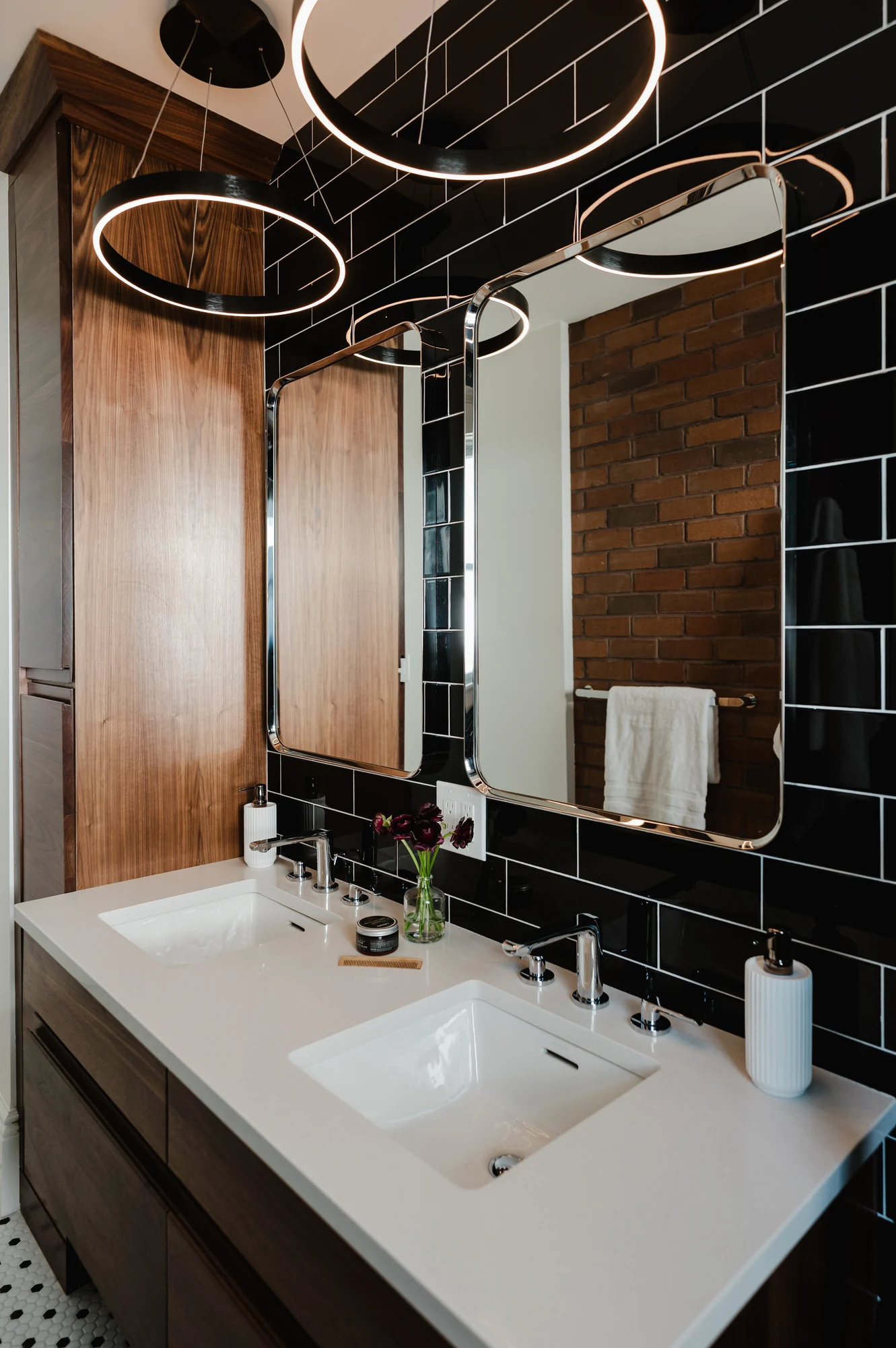 PHAiTO edit — PHAiTO-RealEstate-004-Robert-Norman-Home-Clean-Minimal