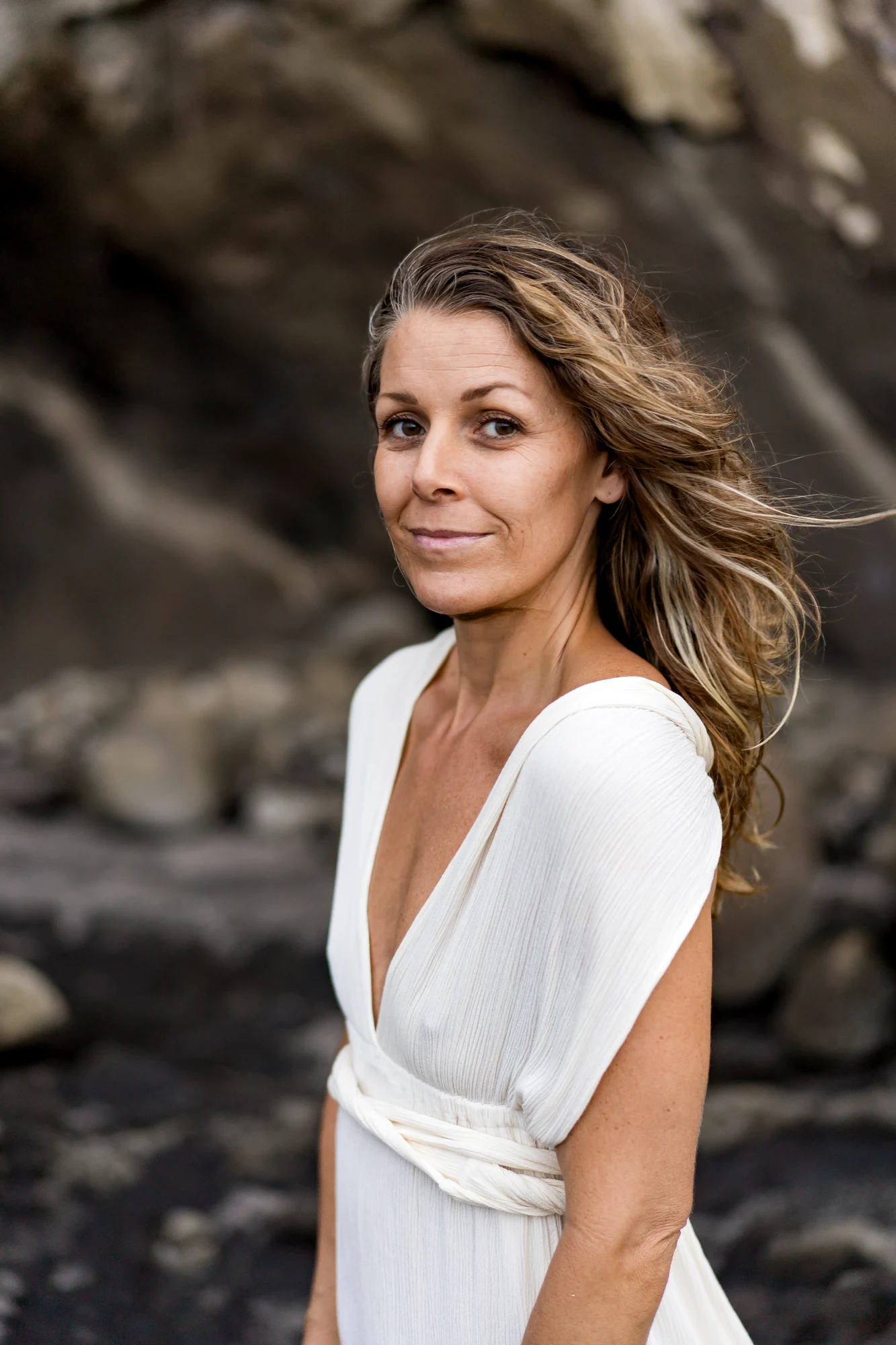 PHAiTO edit — PHAiTO-Branding-013-Davina-Palik-Punchy