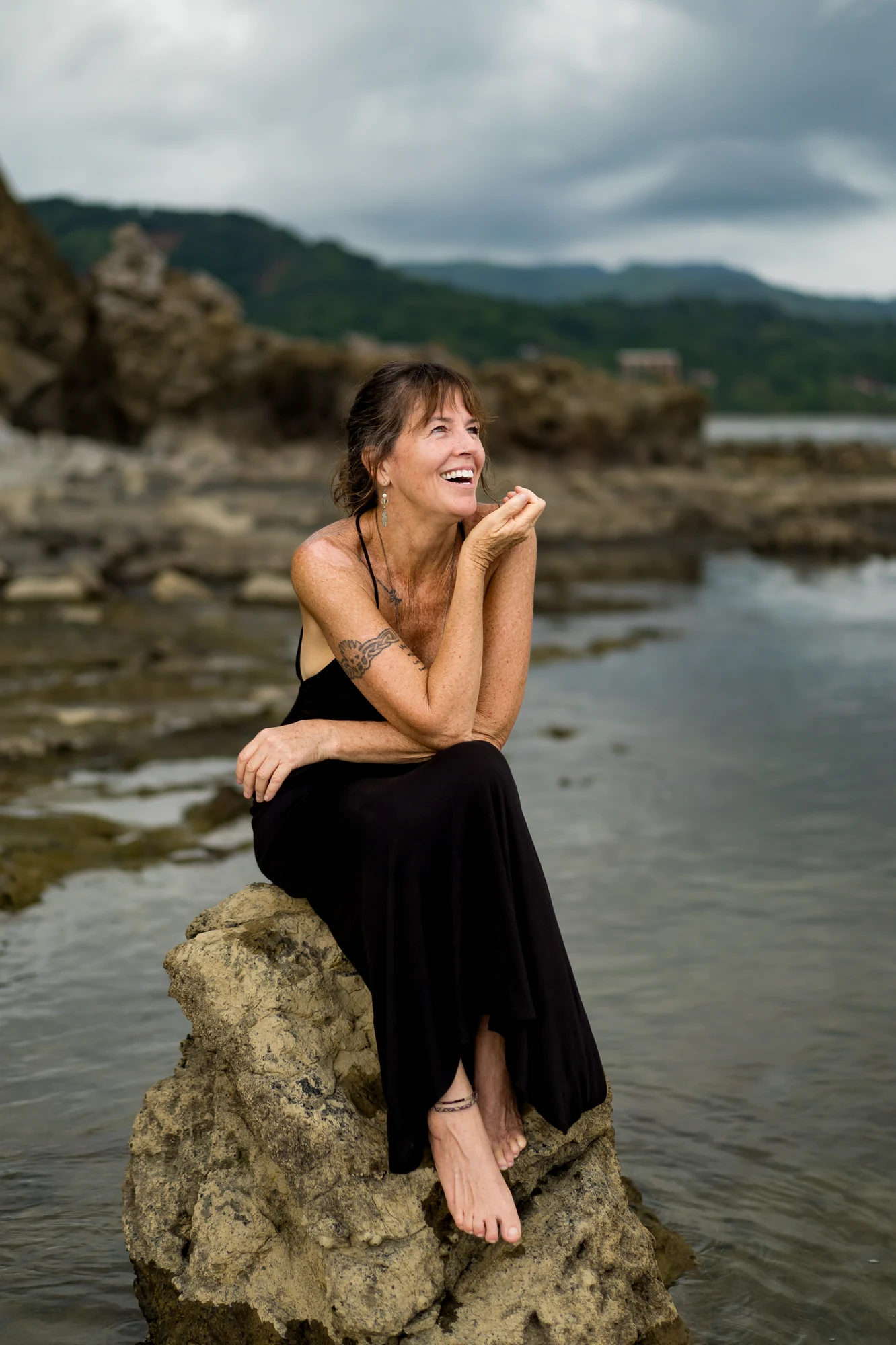 PHAiTO edit — PHAiTO-Portrait-043-Davina-Palik-Punchy